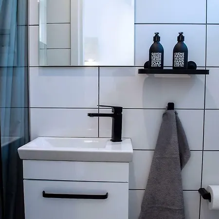 Stylish Modern Studio, Centre Chalkís