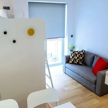 Stylish Modern Studio, Centre Chalkís